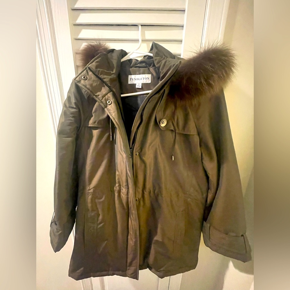 RARE Pendleton Raincoat, iridescent brown jacket with real fur trim. Sz XS